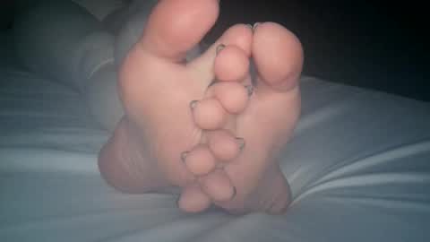 Viv West online show from February 13, 2026, 3:35 am