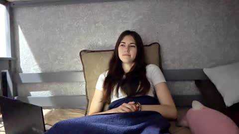 Alice online show from November 11, 2025, 5:07 am