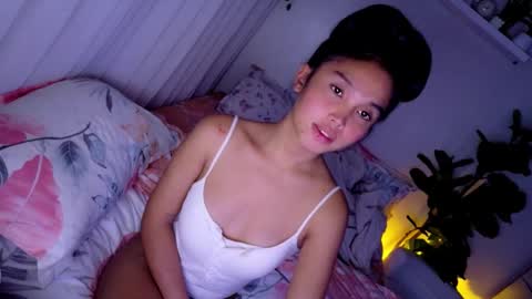 temptessa20 online show from November 24, 2025, 5:07 am