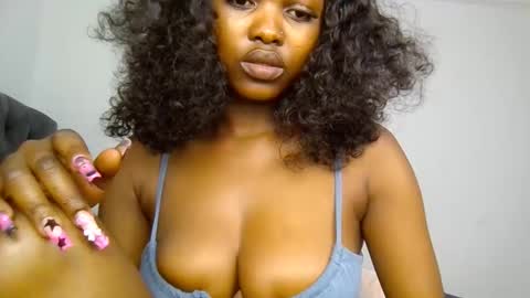 tiah online show from January 5, 2026, 5:27 pm