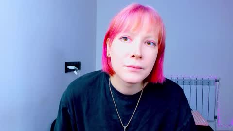 Snapshot of tenebrise chatting on October 10, 2025, 3:49 am Kira online show from October 10, 2025, 3:49 am