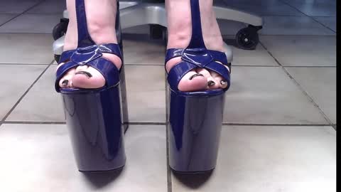 Snapshot of teninchheels chatting on January 31, 2025, 9:16 pm teninchheels online show from January 31, 2025, 9:16 pm