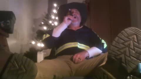 Snapshot of tennredneck chatting on January 3, 2025, 5:06 am Tennredneck online show from January 3, 2025, 5:06 am