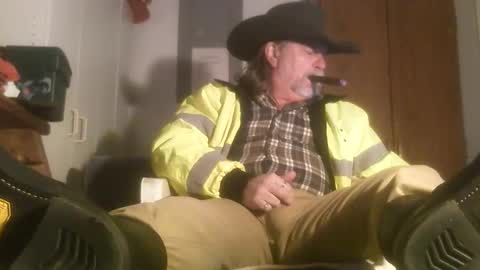 Snapshot of tennredneck chatting on February 24, 2025, 4:49 am Tennredneck online show from February 24, 2025, 4:49 am