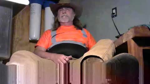 Snapshot of tennredneck chatting on November 20, 2025, 3:18 am Tennredneck online show from November 20, 2025, 3:18 am