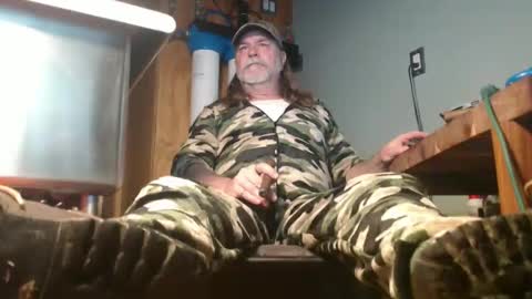 Snapshot of tennredneck chatting on February 16, 2026, 2:29 am Tennredneck online show from February 16, 2026, 2:29 am