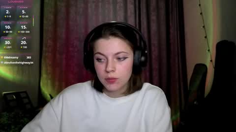 Anny Simpson online show from February 17, 2026, 9:32 pm