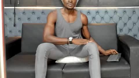 Snapshot of terranze_z chatting on September 12, 2025, 7:36 pm terranze_z online show from September 12, 2025, 7:36 pm