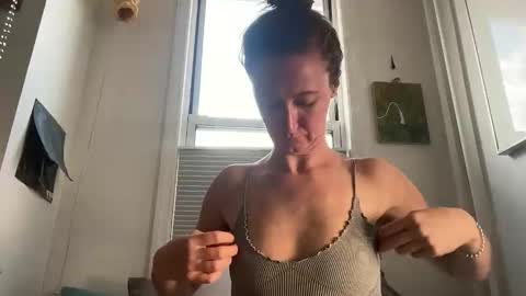 Terra Worship Findomme online show from October 26, 2025, 6:03 pm