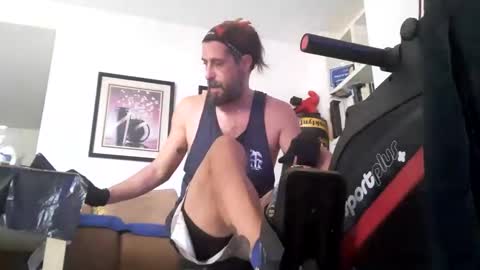 Snapshot of terre28 chatting on September 9, 2025, 1:21 pm terre28 online show from September 9, 2025, 1:21 pm