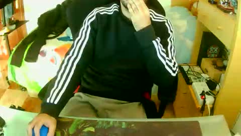 terwosdex online show from November 25, 2025, 4:18 pm