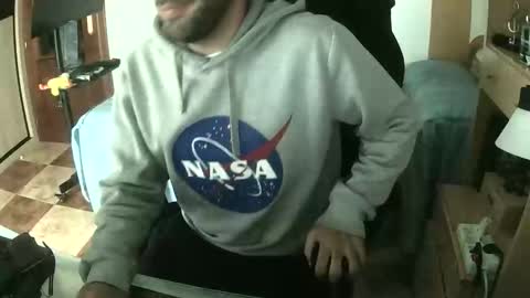 terwosdex online show from April 8, 2026, 1:33 pm