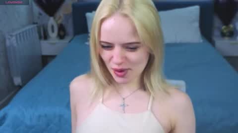 Tessa online show from March 5, 2026, 9:38 am