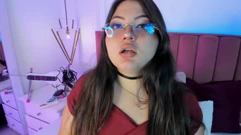 Snapshot of tessa_sinclaire chatting on April 30, 2026, 9:08 pm TERESA online show from April 30, 2026, 9:08 pm