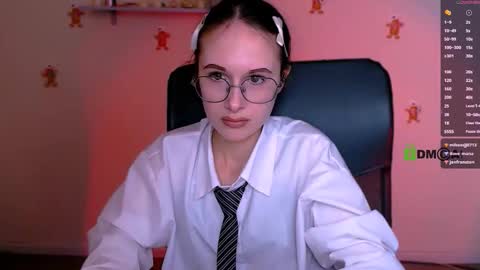 tessa_tea online show from January 7, 2026, 9:28 pm