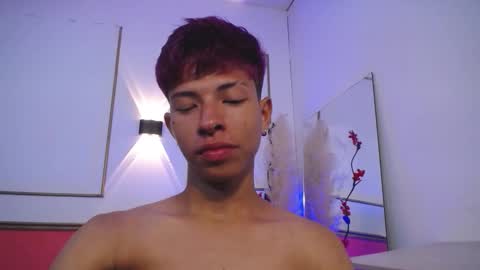 Snapshot of tessachains chatting on October 23, 2025, 2:33 am tessachains online show from October 23, 2025, 2:33 am