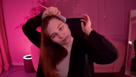 Tessa online show from March 24, 2026, 5:56 am