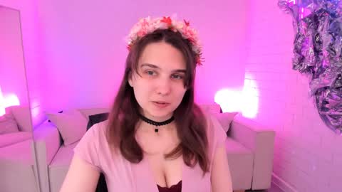 Tessa online show from March 26, 2026, 5:24 am