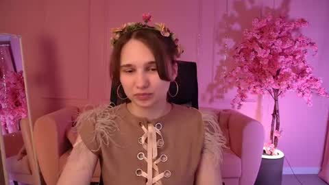 Tessa online show from May 18, 2026, 5:13 am