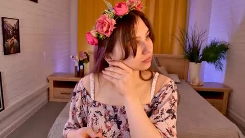 Tessa online show from May 19, 2026, 5:14 am
