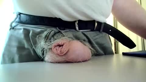 Test the Chat online show from November 23, 2025, 5:57 pm