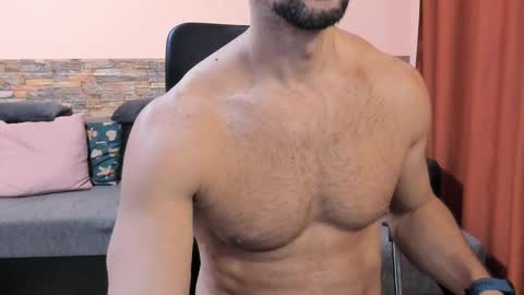 TexasHUNK online show from February 9, 2025, 1:14 pm