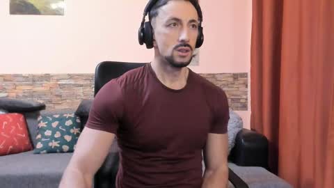 TexasHUNK online show from February 28, 2025, 9:04 am