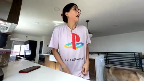 babygirlmami online show from March 7, 2026, 5:32 pm