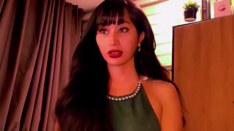 Snapshot of th3r3sa chatting on December 2, 2024, 1:47 am th3r3sa online show from December 2, 2024, 1:47 am