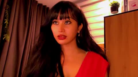 Snapshot of th3r3sa chatting on December 28, 2024, 1:18 am th3r3sa online show from December 28, 2024, 1:18 am