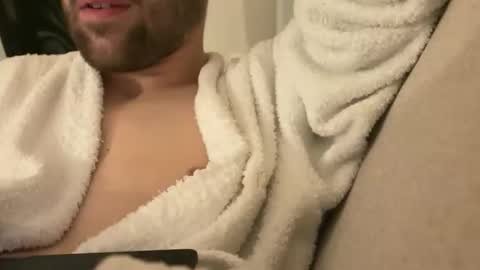 thadee__ online show from February 10, 2026, 11:20 pm