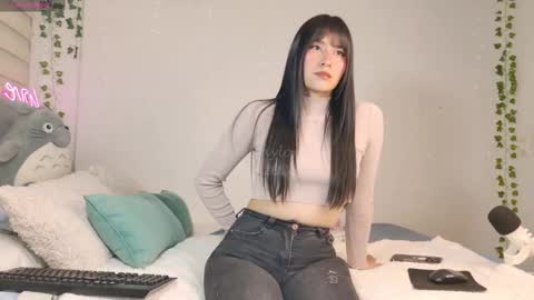 Snapshot of thaeltaylor chatting on October 2, 2025, 11:01 pm Thael online show from October 2, 2025, 11:01 pm