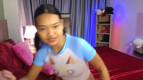 Snapshot of thailand4you chatting on November 14, 2025, 1:43 pm AbbieThai online show from November 14, 2025, 1:43 pm