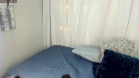 thalia_ecos online show from May 12, 2026, 6:38 pm