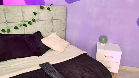 Thalia  online show from February 9, 2026, 2:21 pm