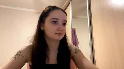 Yumi online show from February 26, 2026, 4:17 pm