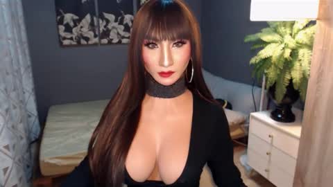 Thalia online show from March 11, 2025, 1:37 am