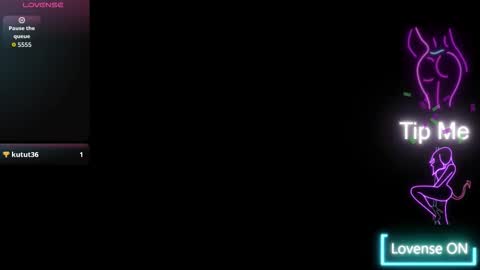 Snapshot of thania_777 chatting on November 11, 2025, 11:27 pm Thania online show from November 11, 2025, 11:27 pm