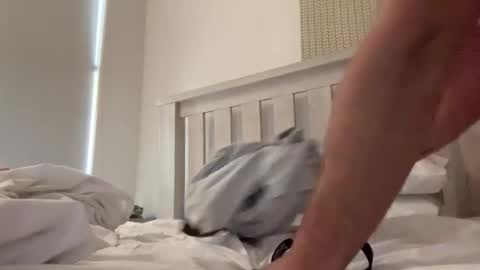 Blue Eyed British Boy online show from January 11, 2026, 1:10 am