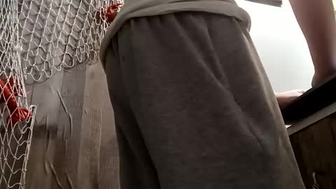 Snapshot of thatb1 chatting on February 25, 2025, 7:09 am thatb1 online show from February 25, 2025, 7:09 am