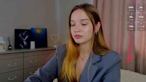 Snapshot of thatonerabbit chatting on September 12, 2025, 11:21 am Alice online show from September 12, 2025, 11:21 am