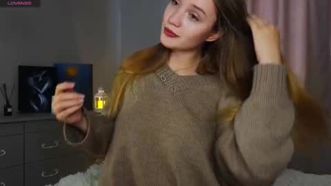 Snapshot of thatonerabbit chatting on October 11, 2025, 9:52 am Alice online show from October 11, 2025, 9:52 am