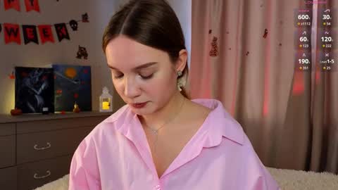 Snapshot of thatonerabbit chatting on October 23, 2025, 11:31 am Alice online show from October 23, 2025, 11:31 am