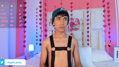 Snapshot of thayler_jones chatting on February 21, 2025, 11:22 am Thayler online show from February 21, 2025, 11:22 am