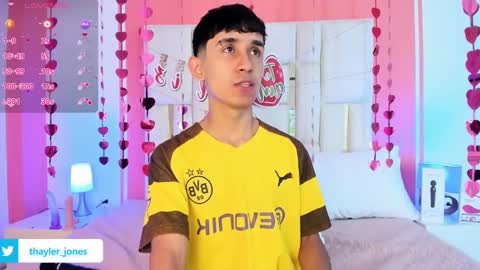 Snapshot of thayler_jones chatting on February 23, 2025, 11:22 am Thayler online show from February 23, 2025, 11:22 am