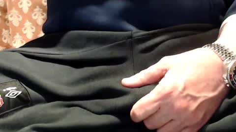 Snapshot of the1pocketrocket chatting on December 9, 2024, 9:37 pm the1pocketrocket online show from December 9, 2024, 9:37 pm