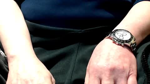 Snapshot of the1pocketrocket chatting on January 5, 2025, 8:10 pm the1pocketrocket online show from January 5, 2025, 8:10 pm