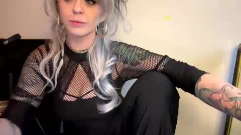 the_arctic_beaty online show from April 12, 2026, 7:13 am