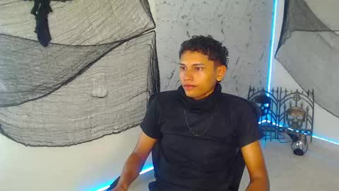 Snapshot of the_crack71 chatting on October 3, 2025, 12:13 pm Sean OPry online show from October 3, 2025, 12:13 pm