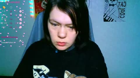 the_ice_owl online show from November 18, 2025, 4:06 am